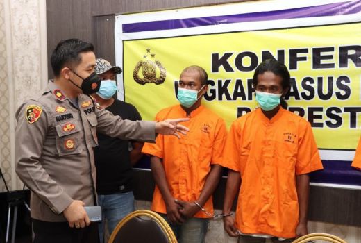 Curi Pintu dan Pompa Air di Rumah Kosong, 4 Orang Dibekuk Polisi - GenPI.co KEPRI
