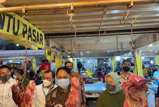 Disperindag Batam Klaim Bahan Pokok Aman, Termasuk Minyak Goreng? - GenPI.co KEPRI