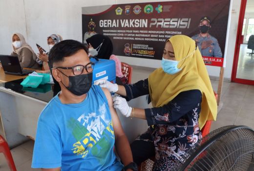 Siapa Mau Divaksin, Bisa dapat 2 Liter Pertalite Gratis - GenPI.co KEPRI