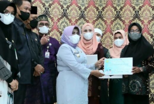 Ada yang Cair! Ketua RT dan RW di Tanjung Pinang Happy - GenPI.co KEPRI