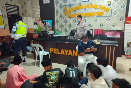 Puluhan Remaja Perang Sarung di Tanjung Pinang Diamankan Polisi - GenPI.co KEPRI