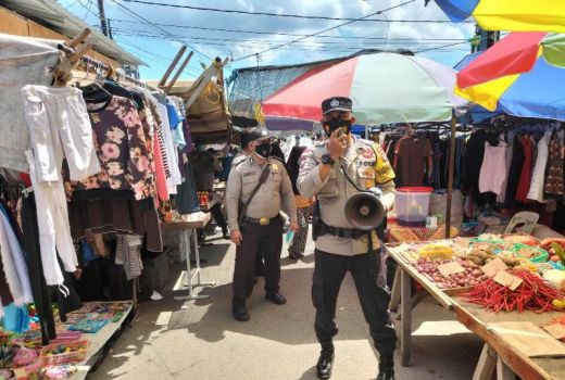 Polsek Bengkong Operasi Yustisi, Pasar dan Warung Sasaran Razia - GenPI.co KEPRI