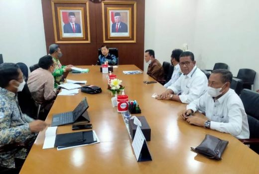 Gubernur Kepri Ajak 2 Bupati Menghadap Kepala Bappenas, Ada Apa? - GenPI.co KEPRI