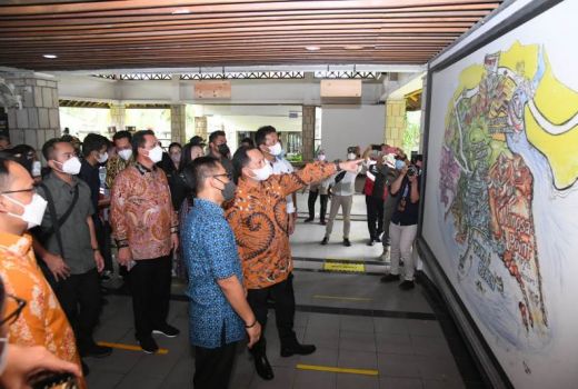 Ketemu Wisman Singapura di Pelabuhan Nongsa Pura, Mendagri Senang - GenPI.co KEPRI