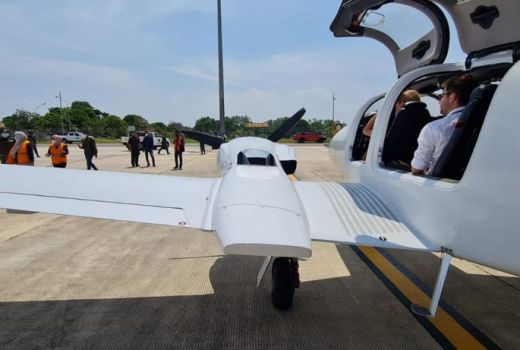 Masuk Tanpa Izin, Pesawat Asing Diperintahkan Mendarat di Batam - GenPI.co KEPRI