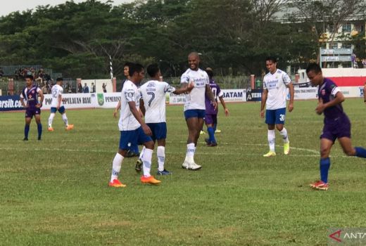 Persib Bandung Pesta Gol di Batam - GenPI.co KEPRI