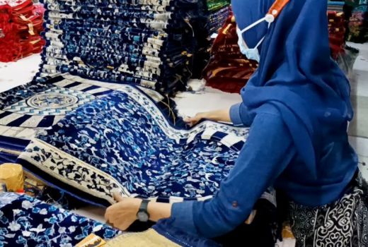 Cara Merawat dan Mencuci Sajadah, Dijamin Awet! - GenPI.co KEPRI