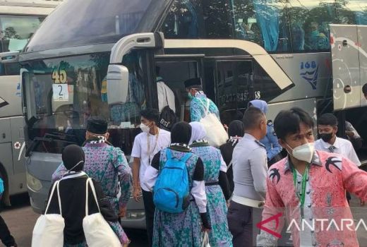 Kloter Gabungan Perdana Embarkasi Batam Berangkat Hari Ini - GenPI.co KEPRI