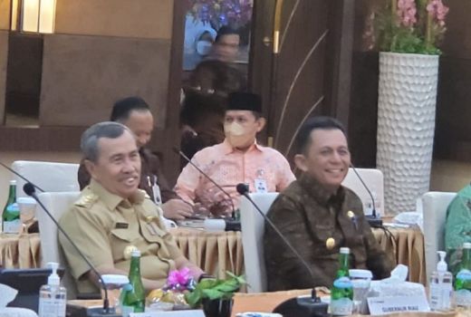 Bank Riau Kepri Akan Berubah Jadi bank syariah - GenPI.co KEPRI