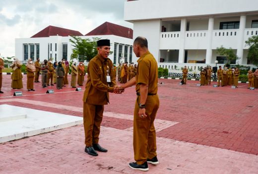 Adi Minta PNS Jangan Banyak Cakap Nanti Banyak Khilaf - GenPI.co KEPRI