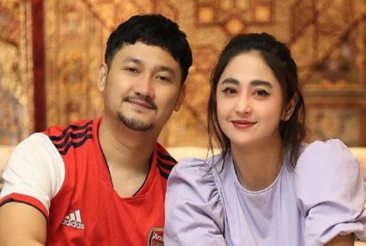 Fakta Mengejutkan Angga Wijaya Saat Menjadi Manajer Dewi Perssik - GenPI.co KEPRI