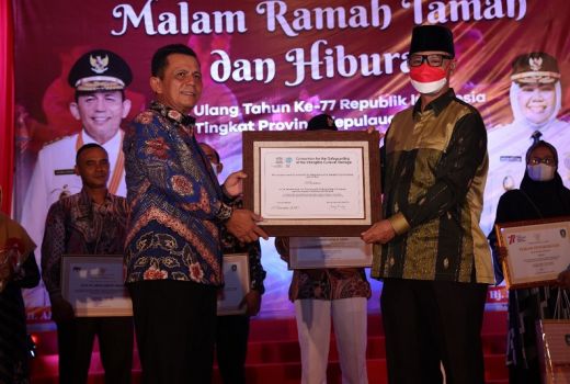 Pantun Jadi Warisan Budaya Dunia, Ansar Langsung Temui Dewan Kesenian - GenPI.co KEPRI