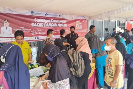 Bazar Pangan Murah di Tanjungpinang, Harga Cabai Bikin Happy - GenPI.co KEPRI