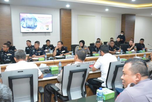 Ketua Polis Johor Malaysia Datangi Polda Kepri, Ada Apa? - GenPI.co KEPRI