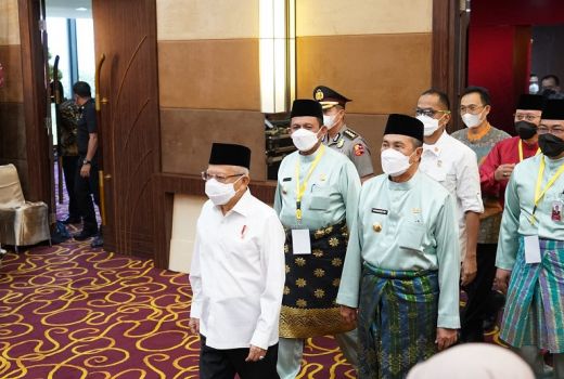 Wapres Maruf Amin Diusulkan Jadi Bapak Ekonomi Syariah - GenPI.co KEPRI