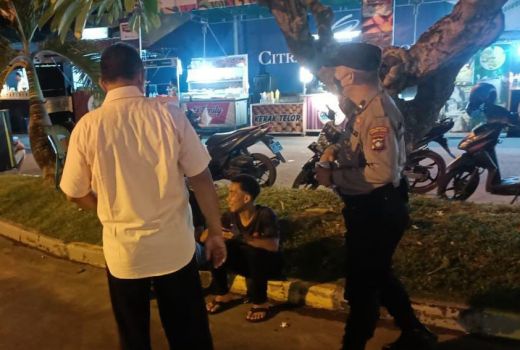Polsek Lubuk Baja Razia di Jalan, Sasar beberapa Pelanggaran - GenPI.co KEPRI
