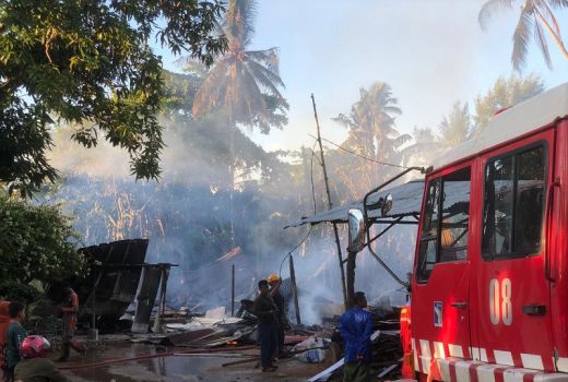 Pabrik Tahu di Batam Ludes Terbakar, Mess Karyawan Ikut Hangus - GenPI.co KEPRI