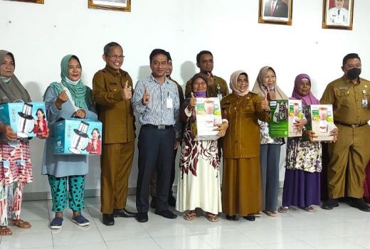Pelaku UMKM di Tanjungpinang Terima Bantuan Alat Usaha - GenPI.co KEPRI