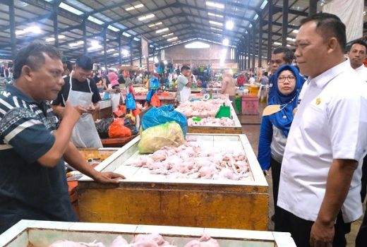Harga Cabai, Bawang dan Daging Terbaru di Pasar Bintan Center - GenPI.co KEPRI