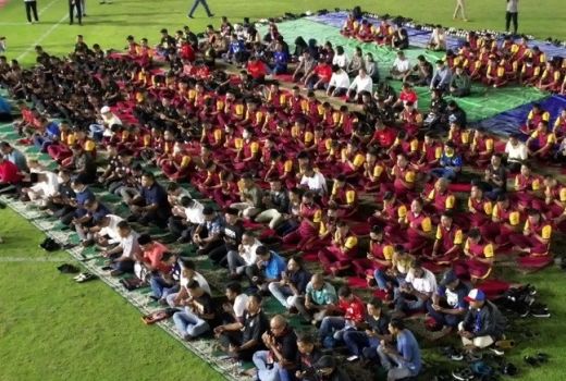 Belasungkawa Tragedi Kanjuruhan, Polda Kepri Salat Gaib dan Doa Bersama - GenPI.co KEPRI