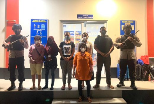 Polisi Gerebek Hotel di Batam, Temukan 4 Calon PMI Ilegal - GenPI.co KEPRI