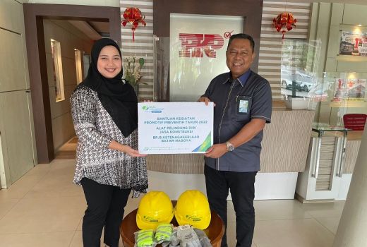 BP Jamsostek Batam Nagoya Bantu APD di 2 Perusahaan - GenPI.co KEPRI