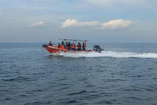 Basarnas Tanjungpinang Kesulitan Cari Korban Kapal Kecelakaan - GenPI.co KEPRI