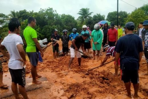 Batam Banjir, Belasan Rumah Terendam - GenPI.co KEPRI