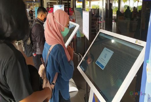 Cek Tiket Pesawat Batam Tujuan Medan dan Padang, di Bawah Sejuta! - GenPI.co KEPRI