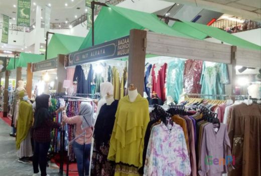 Warga Batam Mulai Berburu Baju Muslim, Mal Padat - GenPI.co KEPRI