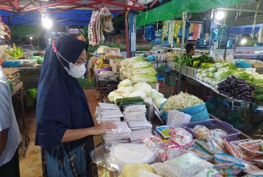 Disperindag Bilang Stok Bahan Pokok Jelang Lebaran Aman, Harga? - GenPI.co KEPRI