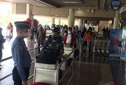 Arus Balik di Bandara Hang Nadim Batam Belum Ramai - GenPI.co KEPRI