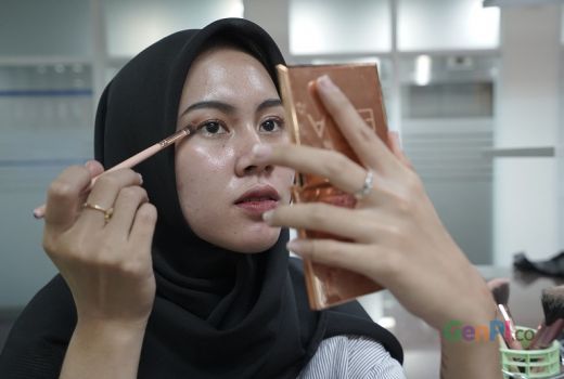 Tips Riasan Natural, Cocok Dipakai untuk ke Kantor - GenPI.co KEPRI