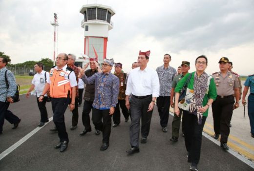 Jelang IMF, Sri Mulyani dan LBP Sambangi Kawah Ijen - GenPI.co