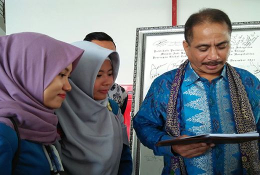 Menpar Bahas Destinasi Digital di Poltekpar Palembang - GenPI.co