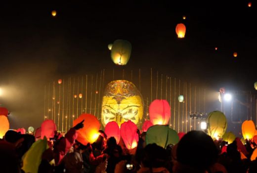 Wow Malam Puncak DCF 2018 Bertabur Ribuan Lampion - GenPI.co