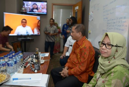 Menpar Pantau Krisis Via Video Conference - GenPI.co