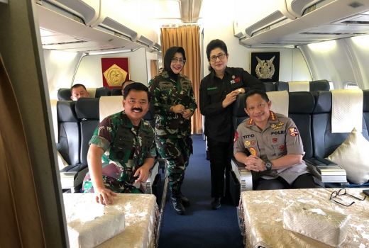 Menpar Sapa 3 Tokoh yang Ikut Menyisir Gili Gili - GenPI.co