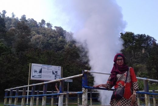 Mau Sauna? Ke Kawah Kamojang Aja! - GenPI.co