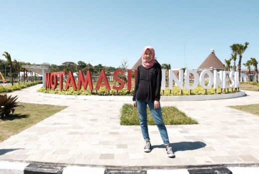 Pos Lintas Batas Negara Jadi Tempat Selfie Favorit Wisatawan - GenPI.co