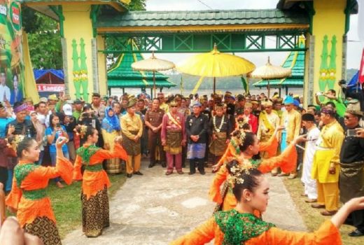 Di Paradje Festival 2018, Sanggau Pamer Kekayaan Budaya - GenPI.co