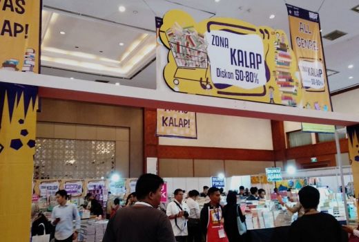 Berburu Buku Diskonan di Zona Kalap IIBF 2018 - GenPI.co
