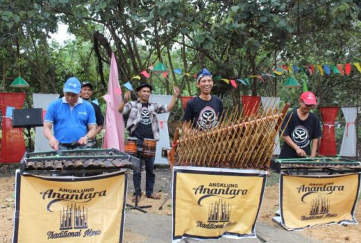 Sajian Angklung Menyemarakkan Pasar Mangrove - GenPI.co