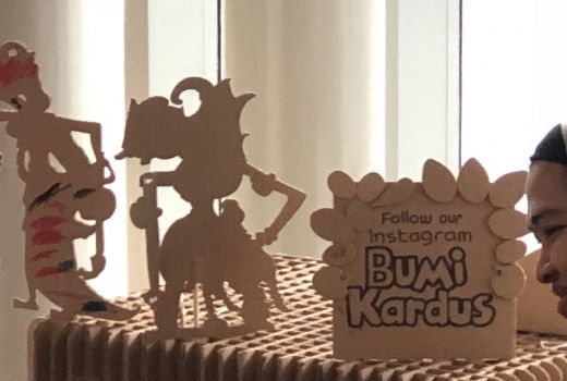 Mengolah Barang Bekas bersama Komunitas Bumi Kardus - GenPI.co