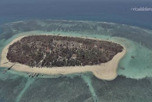 Gili Labak, Surga Pecinta Snorkeling di Pulau Madura - GenPI.co