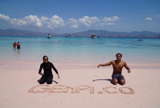 Pesona Pink Beach Memukau Para Atlet Pemenang Fans Games - GenPI.co