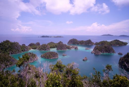Ini Waktu Terbaik Mengunjungi Puncak Piaynemo, Raja Ampat - GenPI.co