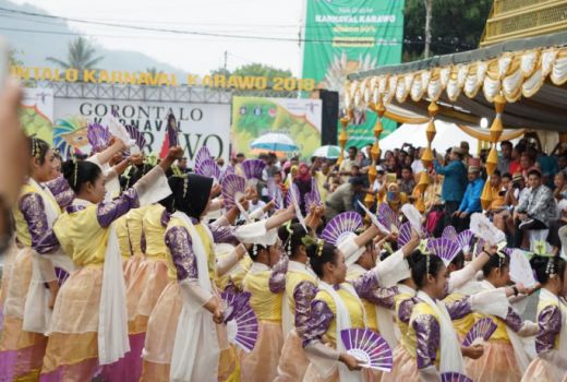 Pembukaan Gorontalo Karnaval 2018, Puluhan Siswi Ikut Menari - GenPI.co