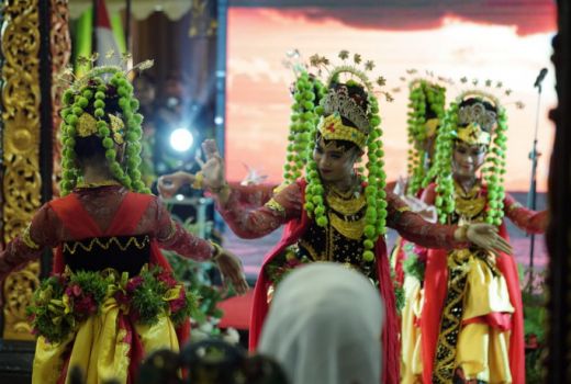 Eksotisme Tari Muang di Festival Keraton Nusantara - GenPI.co