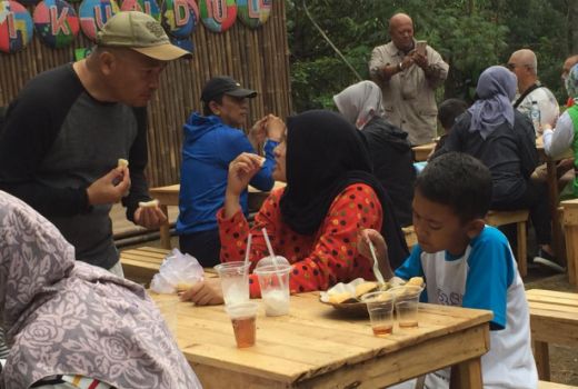 Nuansa Sumpah Pemuda di Pasar Cikundul - GenPI.co